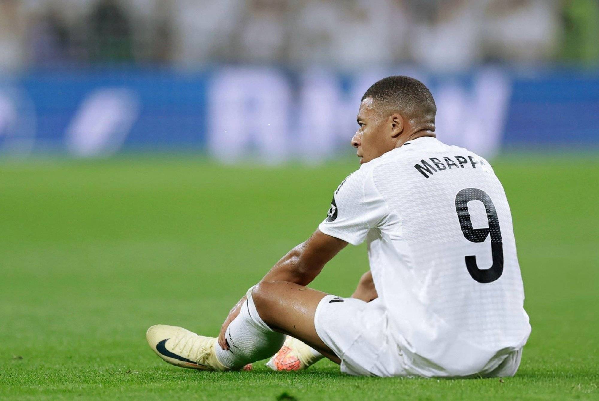 比利亚雷亚尔主场惨败皇马,拉科鲁尼亚小胜莱加内斯 比利亚雷亚尔主场惨败皇马,拉科鲁尼亚小胜莱加内斯