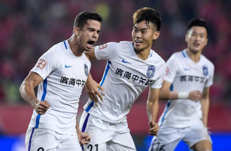 黑白直播免费体育直播-泰达能否战胜恒大,取得关键胜利?