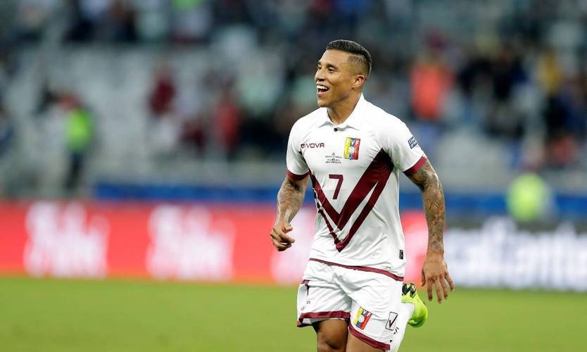 厄瓜多尔队夺得排球比赛季军,实力不俗 厄瓜多尔队夺得排球比赛季军,实力不俗