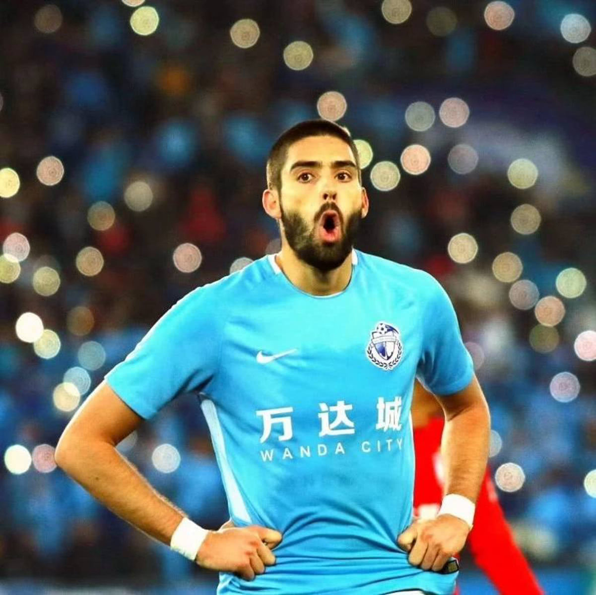 黑白直播免费体育直播-包含铁血奋战的球队,不甘落后的决心的词条