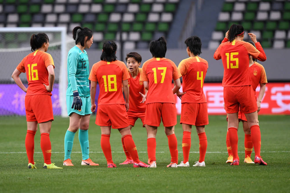 女足锦标赛中的技术与战术发挥,备受赞誉 女足锦标赛中的技术与战术发挥,备受赞誉