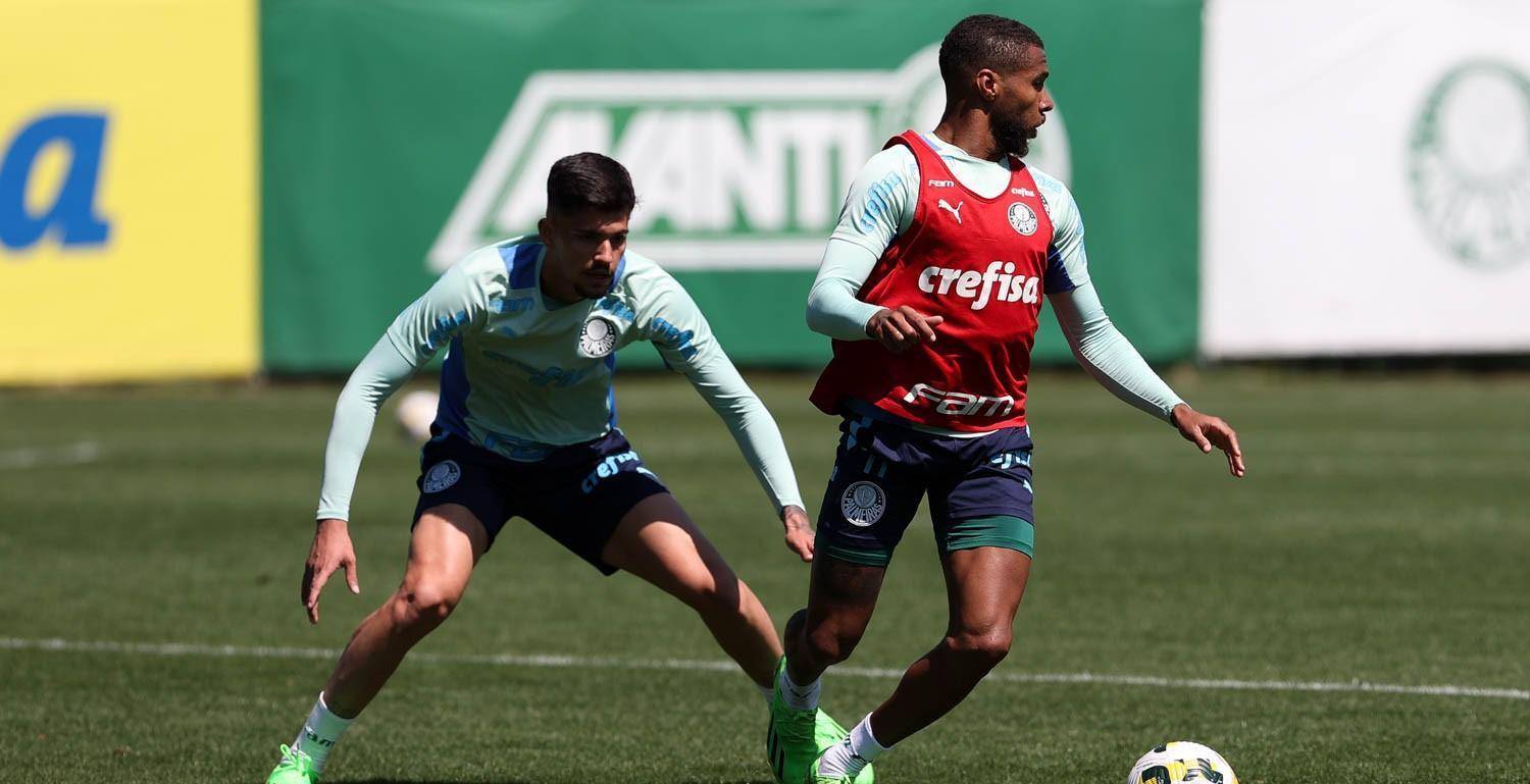 黑白直播免费体育直播-包含柔情估量,欧洲豪门备战斗志如铁的词条