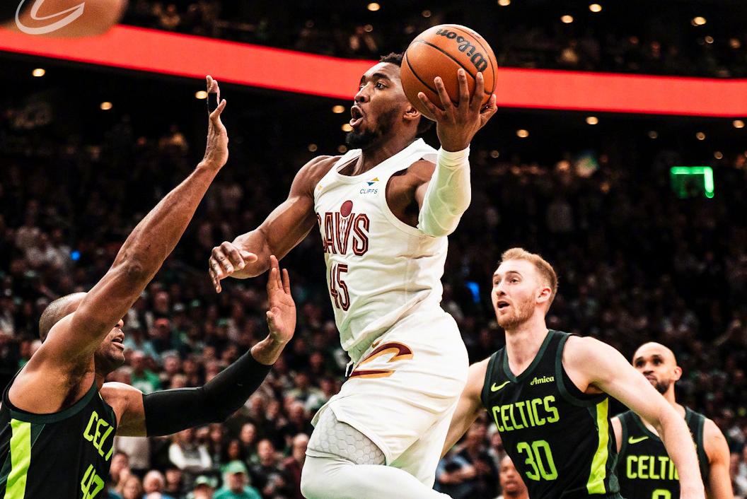 黑白直播-凯尔特人战胜活塞,继续胜势