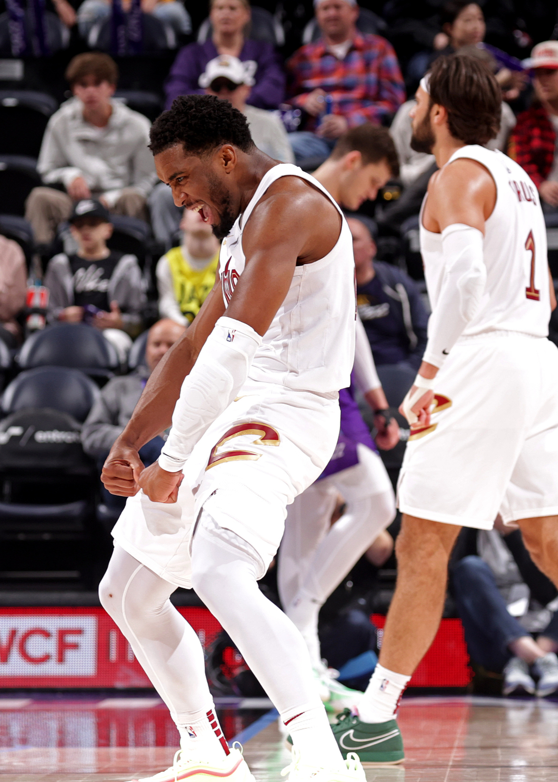 爵士客场逆袭骑士,豪取连胜 爵士客场逆袭骑士,豪取连胜