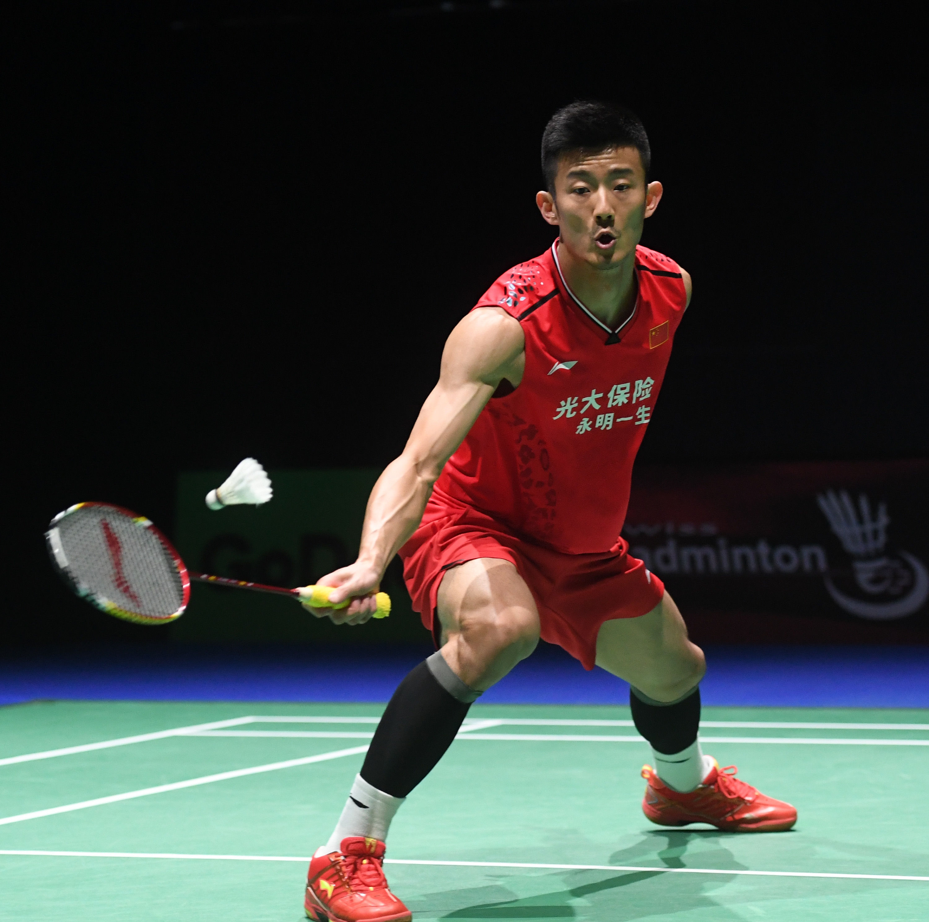 黑白直播在线观看-包含丹麦羽毛球队险胜中国羽毛球队,谌龙制霸全场的词条