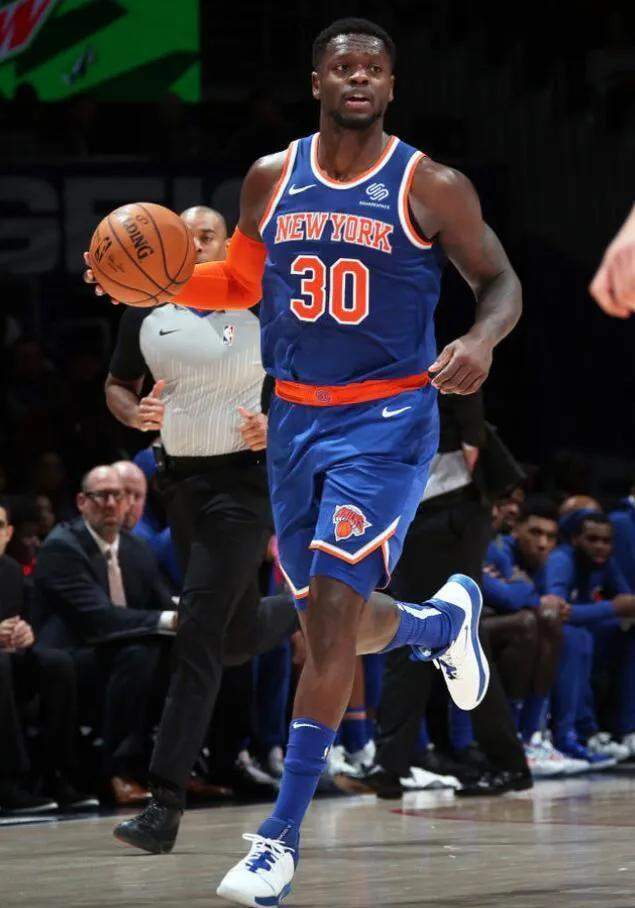 包含老鹰横扫公牛,轻松晋级东部决赛的词条 包含老鹰横扫公牛,轻松晋级东部决赛的词条