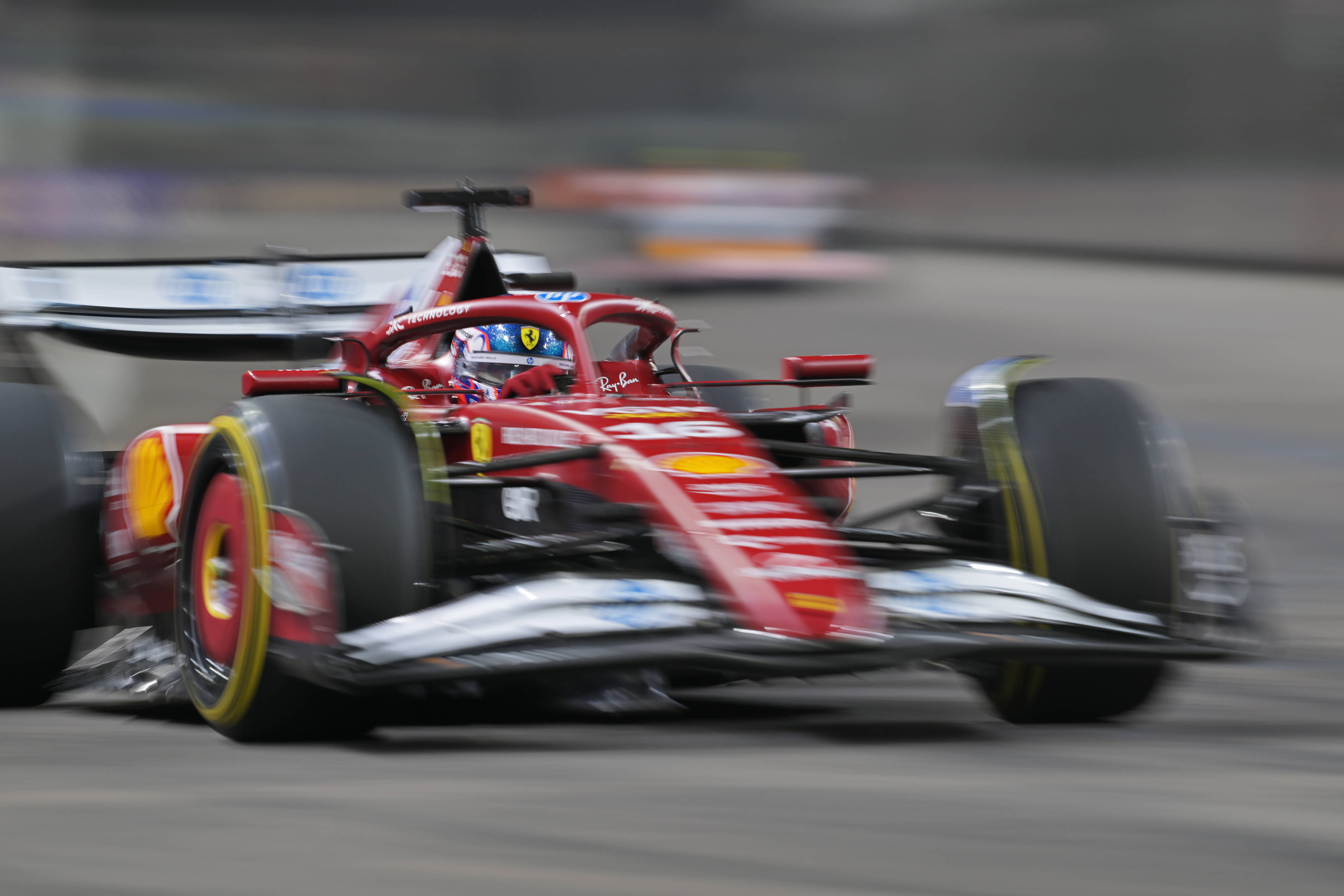 黑白直播网-红牛车队翻盘阿斯顿马丁，诺里斯统治全场