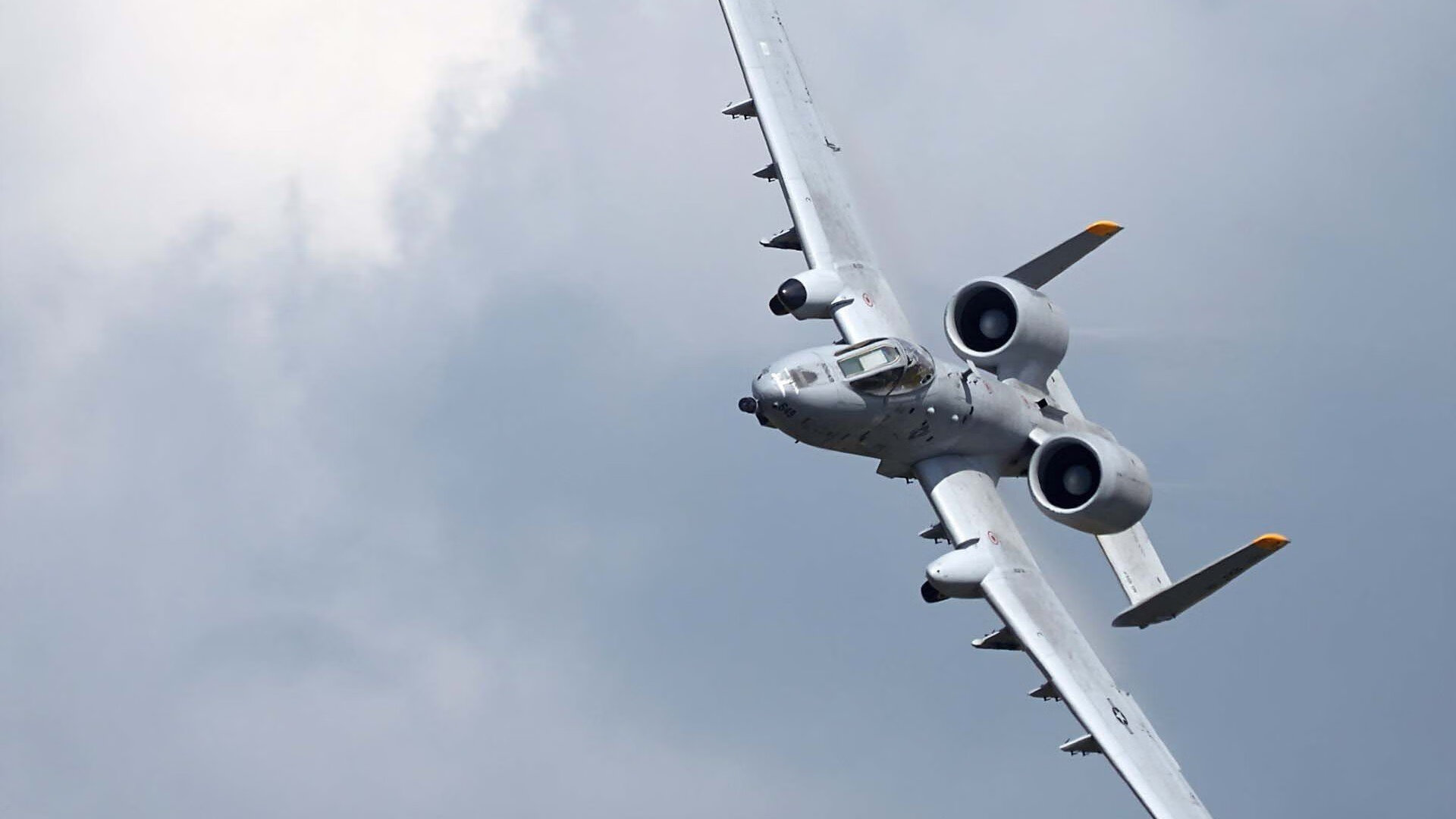 黑白直播-雷恩的战术机器与萨拉赫的致命利刃，现代足球的胜利方程式