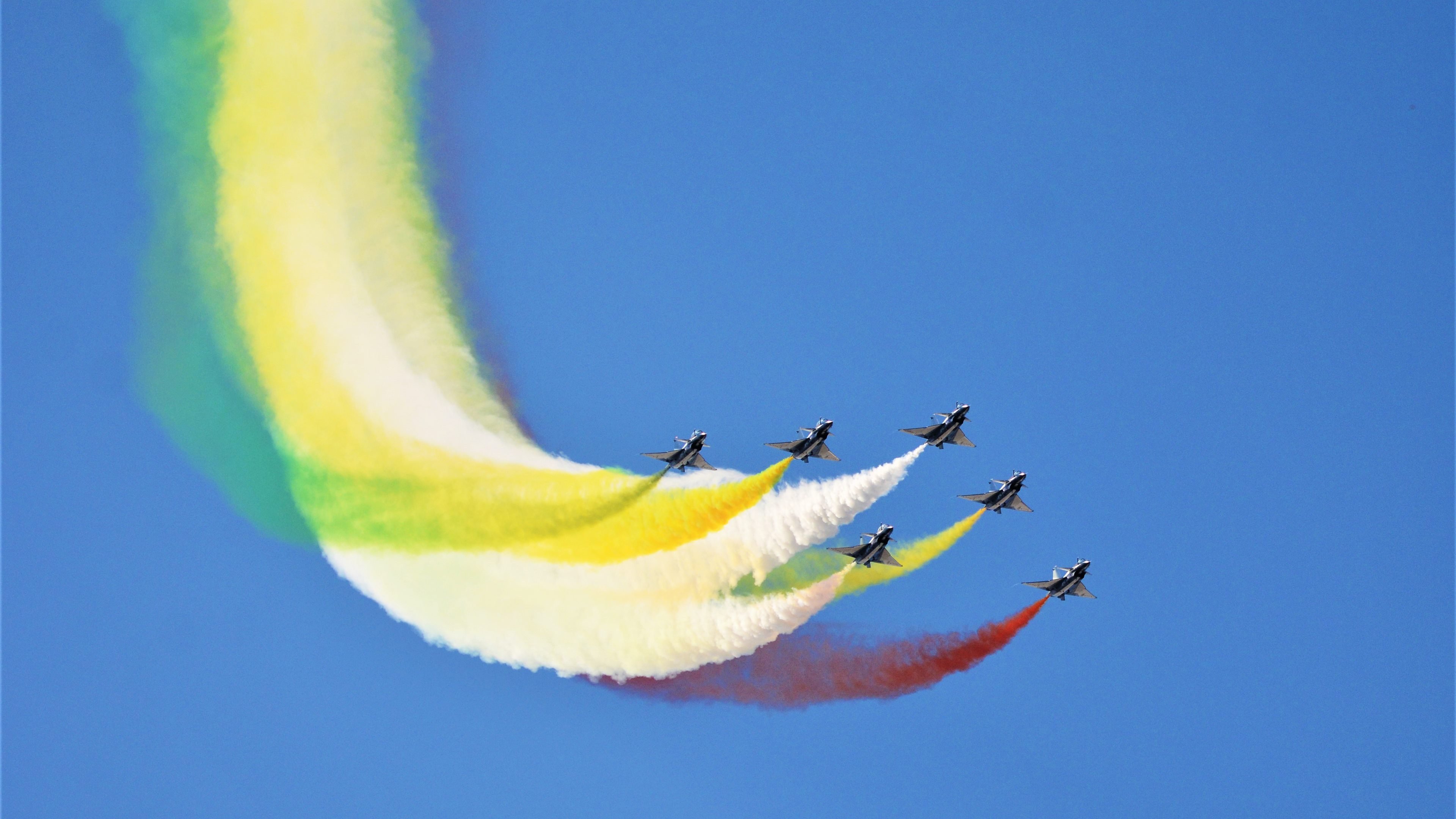 英超争冠夜,当终场哨响,有人看见武切维奇在月亮上签名