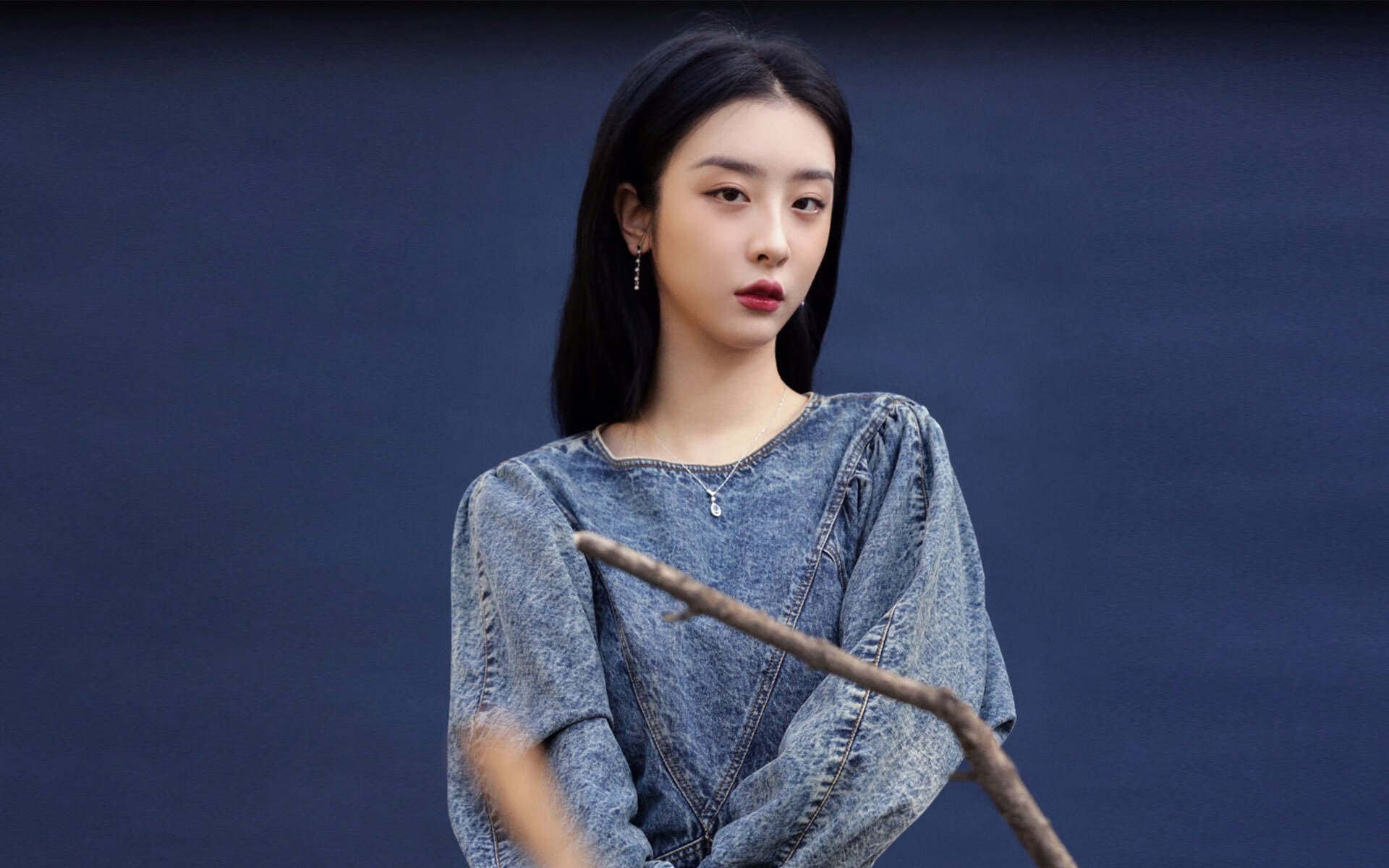 命运交换,詹姆斯关键制胜,掘金淘汰赛惊险过关雄鹿