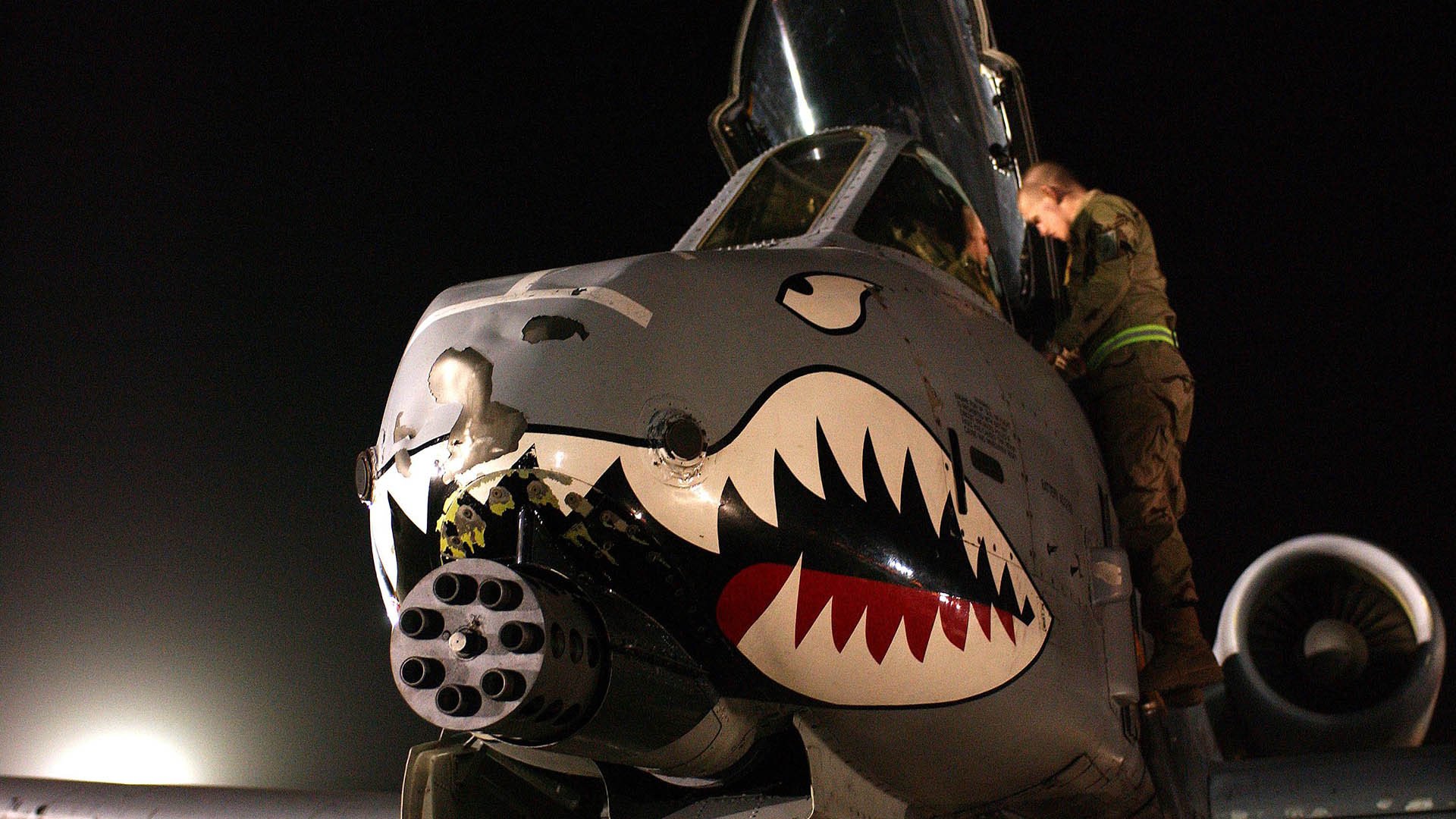 黑白直播免费体育直播-佩德里艺术舞步牵动全局，紫百合军团战术风暴踏平尼斯城堡