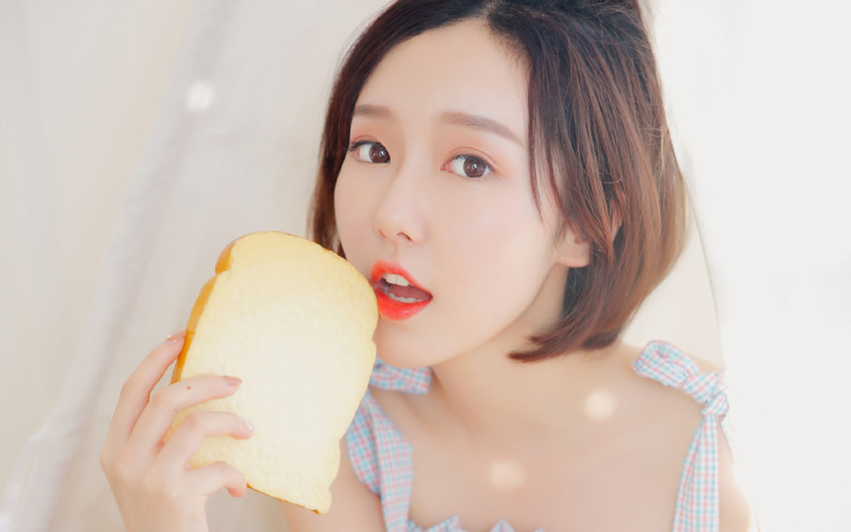 京多安末节神奇接管，莱比锡红牛力克秘鲁友谊赛创经典