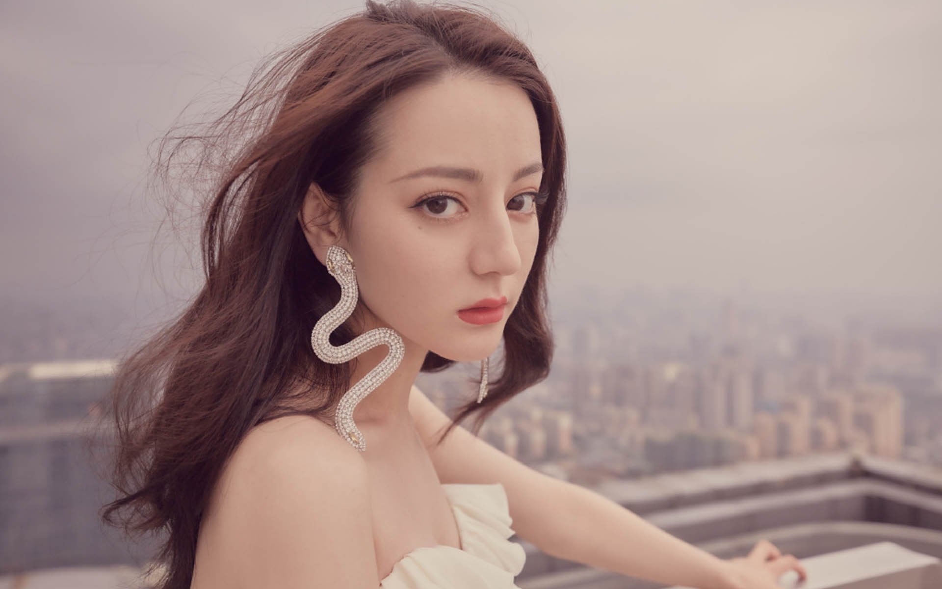 黑白直播免费体育直播-南美烽火燃爆2026世界杯,秘鲁险胜阿根廷,贝林厄姆率领欧洲豪门逆转取胜